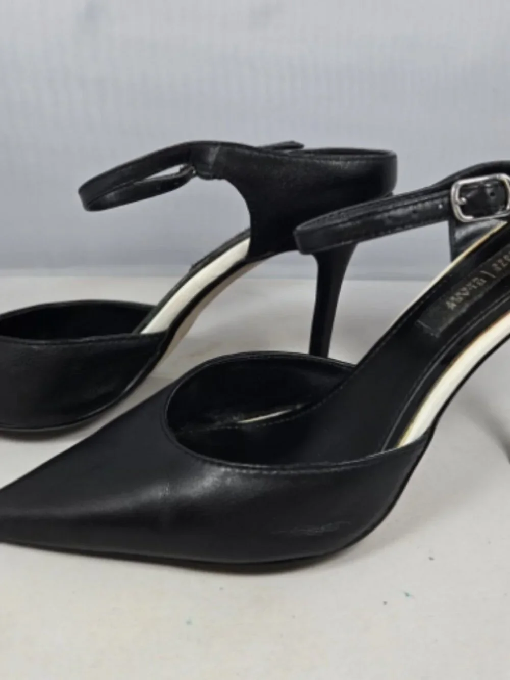 White House Black Market size classic